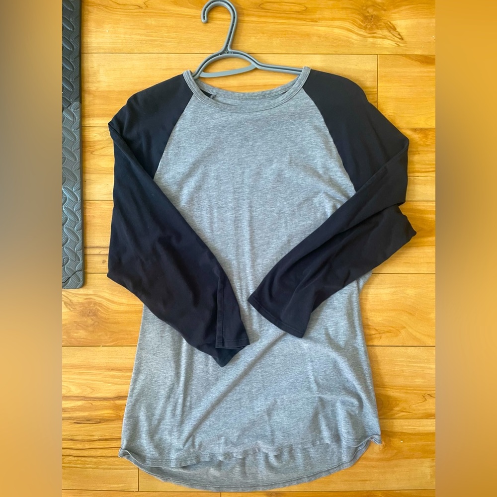 Lululemon Baseball Tee